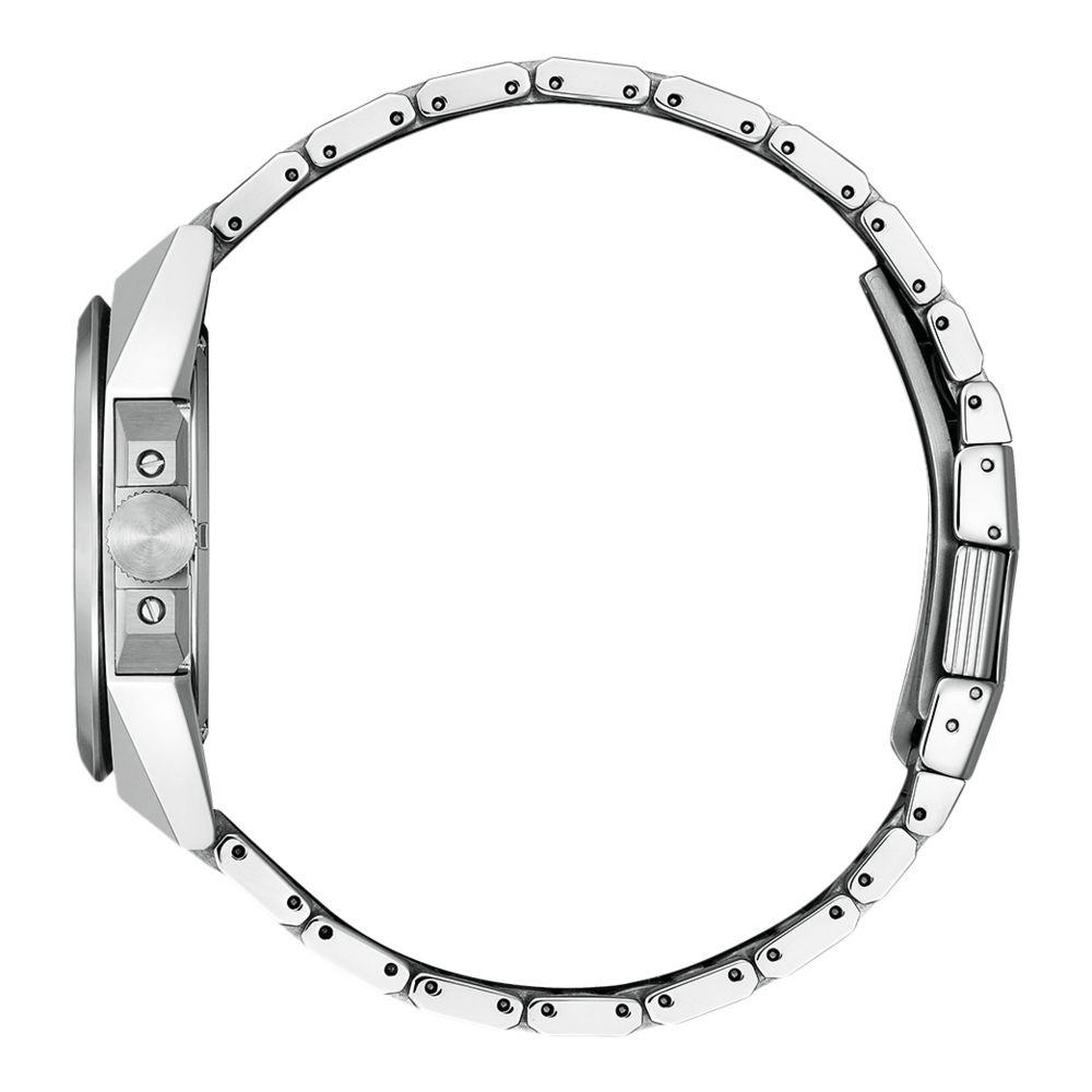 Vue latérale d'une montre-bracelet argentée avec un bracelet en métal et un cadran rond.