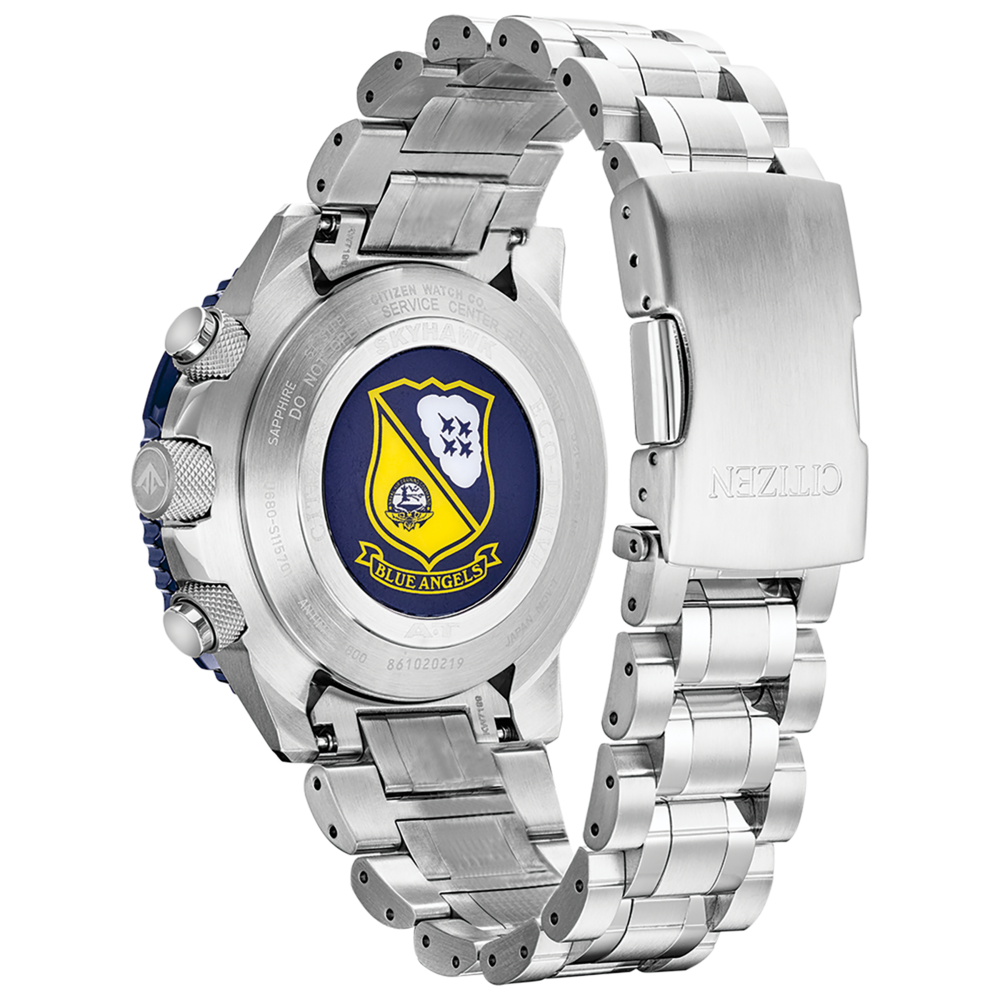 Dos de montre Citizen avec logo Blue Angels et bracelet en métal.