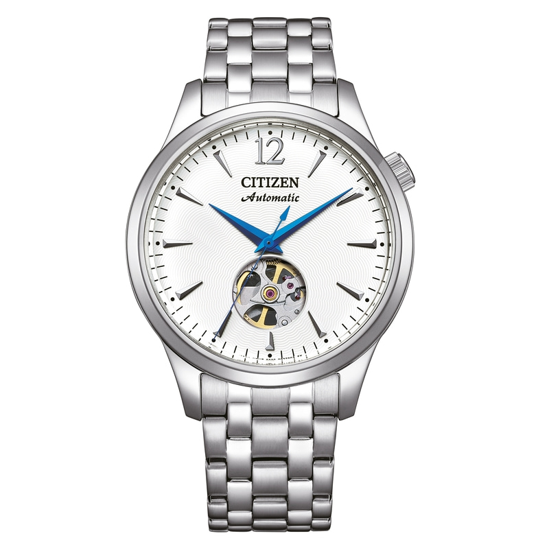 Montre automatique Citizen avec bracelet argenté et aiguilles bleues sur cadran blanc.