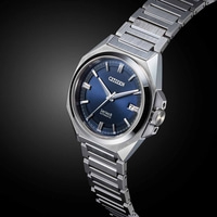 Montre automatique Citizen Series 8 avec cadran bleu et bracelet en acier