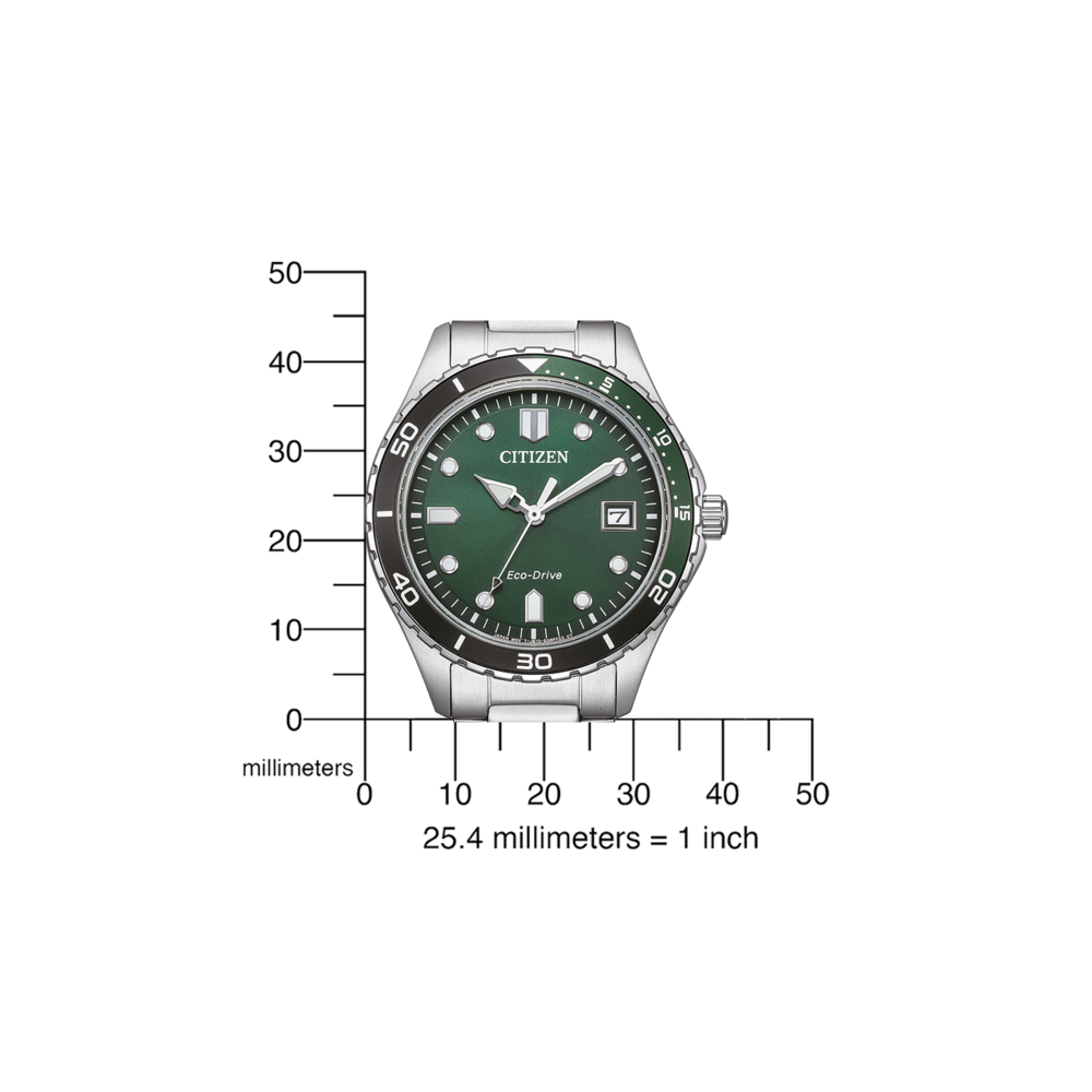 Montre Citizen avec cadran vert, lunette noire et bracelet argenté, affichant des mesures.