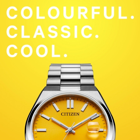 Montre Citizen avec cadran jaune, bracelet argenté et les mots coloré, classique, cool.