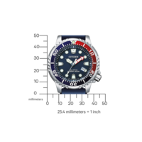 Montre Citizen avec lunette bleue et rouge, affichant l'heure et la date, avec échelle en millimètres.