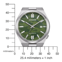 Montre Citizen avec cadran camouflage vert, mouvement automatique et affichage de la date.